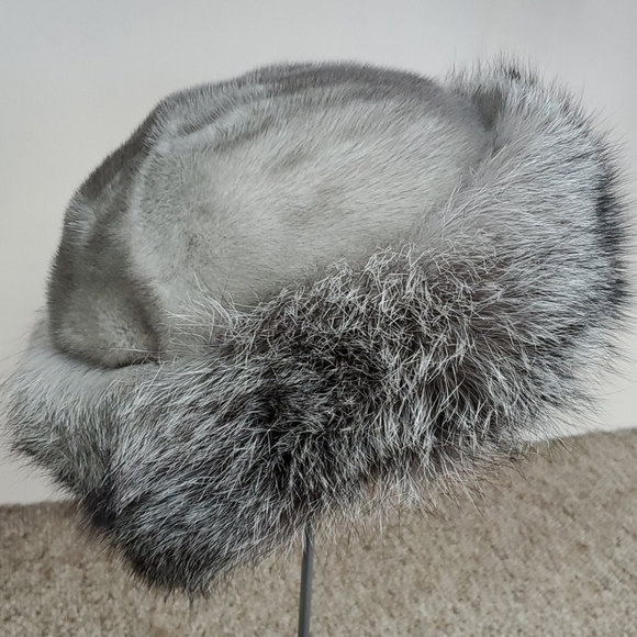 Sapphire Mink Fur Hat with Fox Fur Trim - Picture 1 of 3